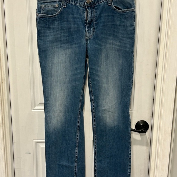 Calvin Klein Mens Denim Blue Jeans Straight Leg 36 x 32, Medium Wash - Picture 1 of 9